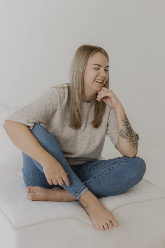 Madita lachend